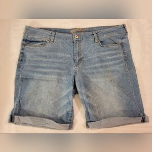 Arizona Jean Company Denim Shorts. Size 19.